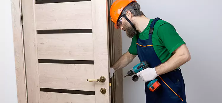 Replace Internal Door Handle with Lock Niles